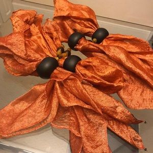 100% SILK napkins with wooden ring